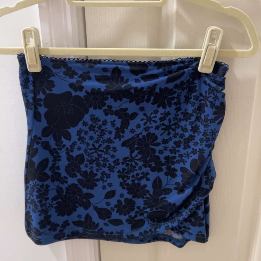 Urban outfitters floral blue and black skirt. Size small. $25